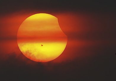 Compañera Rosario destaca interés mundial por el eclipse solar