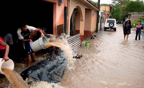 Al menos 3 desaparecidos y decenas de afectados por las lluvias en Guatemala