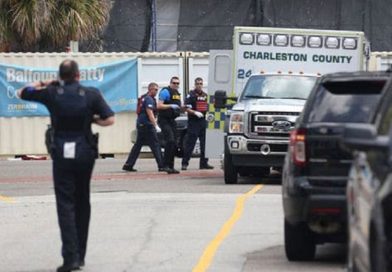 Tiroteo en Charleston: el atacante se atrincheró en un restaurante con rehenes