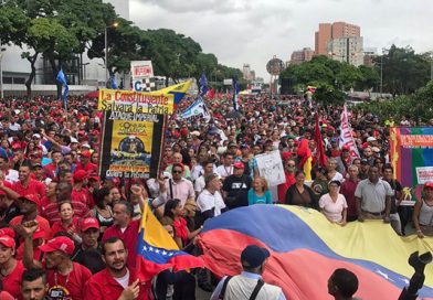 Venezolanos se movilizan en contra de las amenazas de Trump
