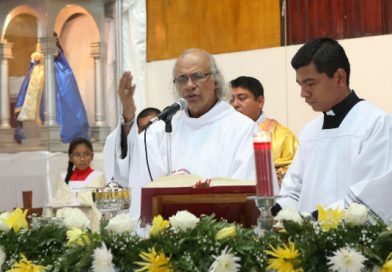 Cardenal Brenes oficia misa en honor a Santa Rosa de Lima