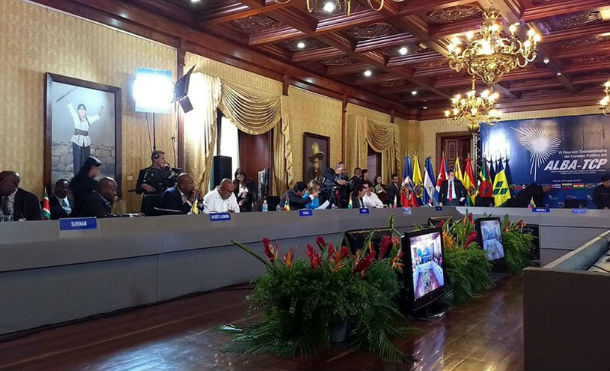 Compañera Rosario saluda instalación del Consejo Político del Alba
