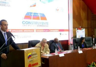 Constituyentes proponen cambiar modelo económico