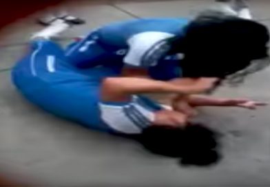 México: Pelea entre dos estudiantes de secundaria acaba con una adolescente en convulsiones