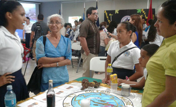 Mined promueve feria científica y creación proyectos innovadores
