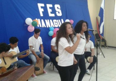 Fes organiza Festival de Canto en Inglés en Managua