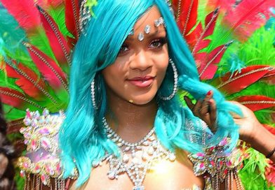 El extravagante traje de Rihanna que dejó a todos con la boca abierta