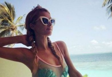 (+Fotos) Paris Hilton enciende las redes con su nuevo traje de baño