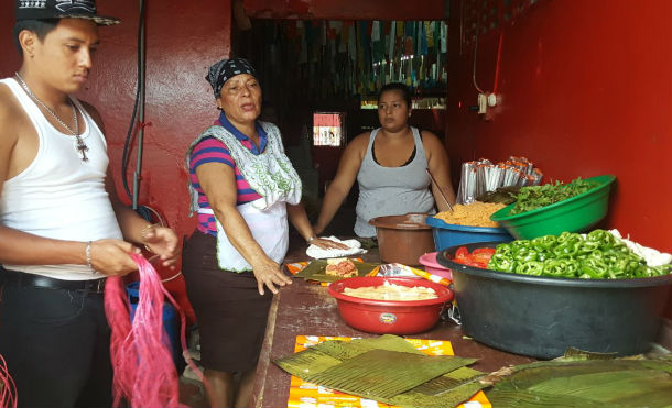 Familia de Lisímaco en preparativos para celebrar este 9 agosto