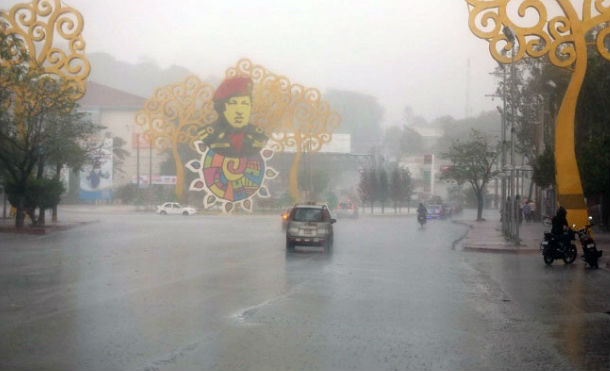 Onda tropical provocará lluvias en todo el país