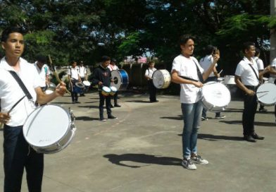 Estudiantes del Maestro Gabriel se preparan para las Festividades Patrias