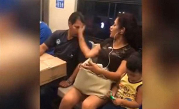 Golpean a depravado por acoso sexual al confundir caja con parte íntima de mujer