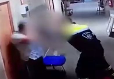 Paramédico agrede brutalmente a su pareja embarazada
