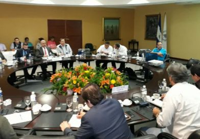 Sector productivo de la pesca se reúne con el sistema de Consumo y Comercio