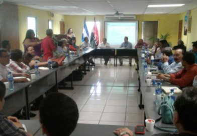Trabajadores y empresarios ratifican acuerdo de Salario Mínimo