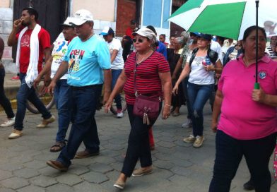 Las familias de Somotillo se desbordan en la “Caminata de las Victorias”