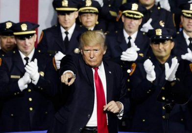 Trump culpa a los republicanos del "caos" con el techo de deuda