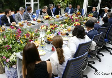 Daniel se reúne con Directores del Banco Mundial