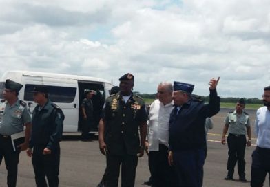 Llega a Nicaragua Comandante General de la Fuerza Armada de Venezuela para conmemoración del Ejército de Nicaragua