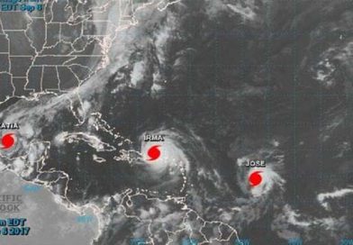 El huracán Katia se intensificó frente a la costa este de México y las autoridades están en alerta