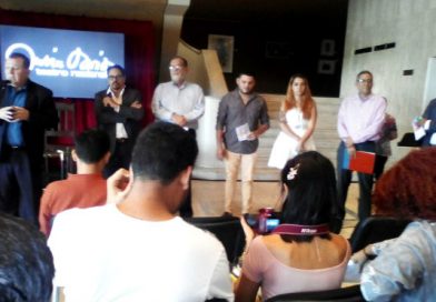 Jóvenes talentos participan en el Festival de poesía emergente "Cantos de Vida y Esperanza"