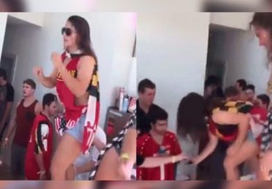 Se subió a una mesa durante desenfrenada fiesta y sorprendió a todos con su peculiar ‘talento’