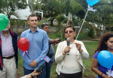 Rusia celebra Día Mundial de la Paz junto a estudiantes de la UNAN