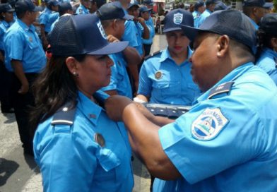 Chinandega: Policía Nacional realiza acto de ascenso de grados