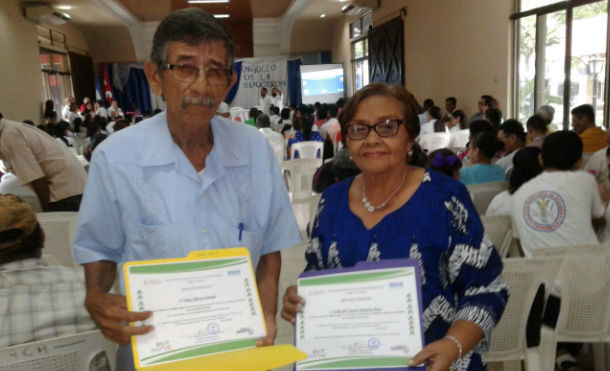 MINED entrega reconocimientos a la Excelencia Académica en Chinandega