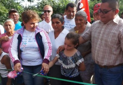 Nindirí: Familias de Campuzano festejan inauguración de puente vehicular