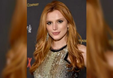Bella Thorne enciende las redes con sexys fotografías como Dios la trajo al mundo