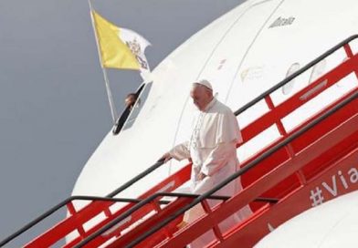 El papa Francisco llegó a Colombia para una visita pastoral de cinco días