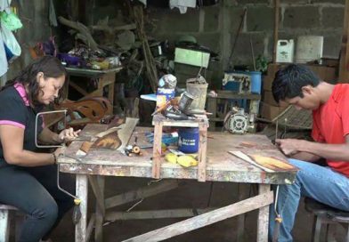 Entre el amor y el arte surge Artesanía J y J