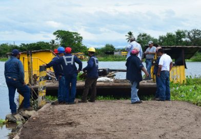 Gobierno atiende reactivación de barcaza en Malacatoya