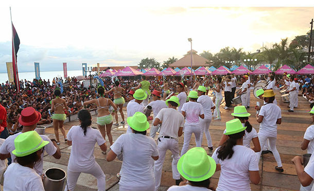 INTUR celebra Octubre Victorioso con Carnaval Acuático