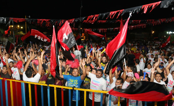 Corinteños se desbordan en el cierre de campaña apoyando al Frente Sandinista