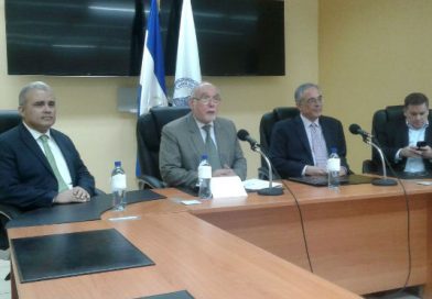 Gobierno y COSEP se reúnen con el Director de la OIC