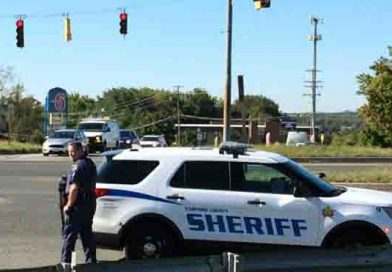 La policía persigue a un hombre por matar a tres personas y herir a otras dos en un tiroteo en Baltimore