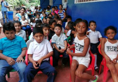 Chinandega: Familias viejanas celebran inauguración de obras en Escuela Ninfa Somarriba