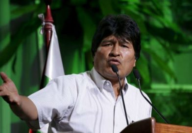 Comandante Daniel y Compañera Rosario saludan al Presidente Evo Morales por su natalicio