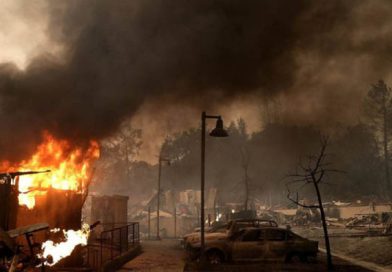 Al menos 11 muertos y más de 30.000 evacuados por los incendios en el norte de California