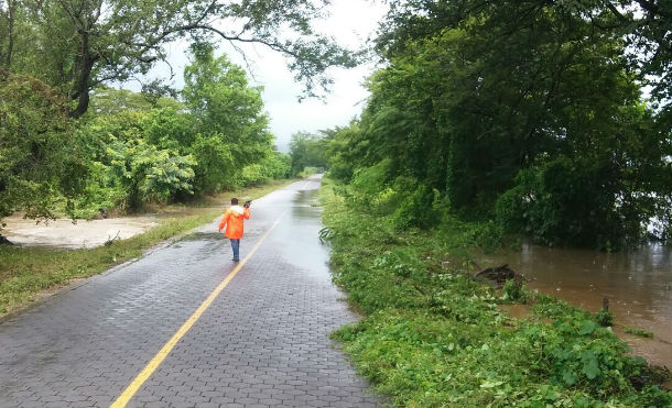León: Gobierno atiende afectados por inundaciones en Mina El Limón, Malpaisillo