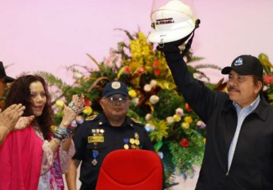 Daniel y Rosario presiden acto del 38 aniversario del Ministerio de Gobernación
