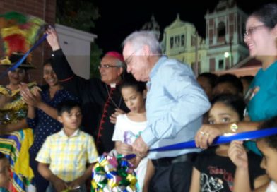 Leoneses inauguran nuevo parque "Fray Antonio de Valdivieso"