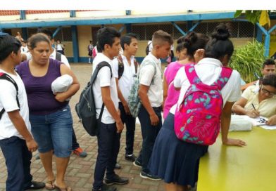 Mined desarrollará programa de inglés desde el primer grado de primaria