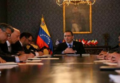 Venezuela rechaza sanciones impuestas por la UE ante representantes europeos