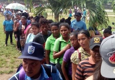 Entregan bonos complementarios a bachilleres de Bilwi, Waspán y Prinzapolka