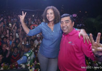 Capitalinos celebran el triunfo del Frente Sandinista en Elecciones Municipales