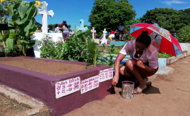 Chinandeganos rinden homenaje a sus fieles difuntos