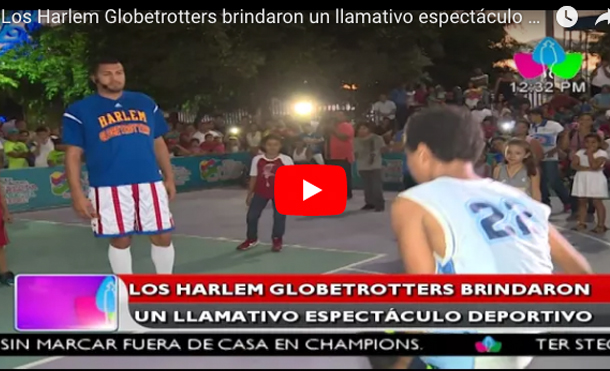 Los Harlem Globetrotters brindaron un llamativo espectáculo deportivo